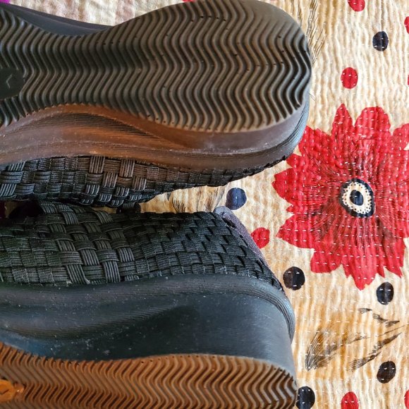 Bernie Mev Peep Toe Low Wedge - Black - 38 (7.5 - 8) - Picture 7 of 9